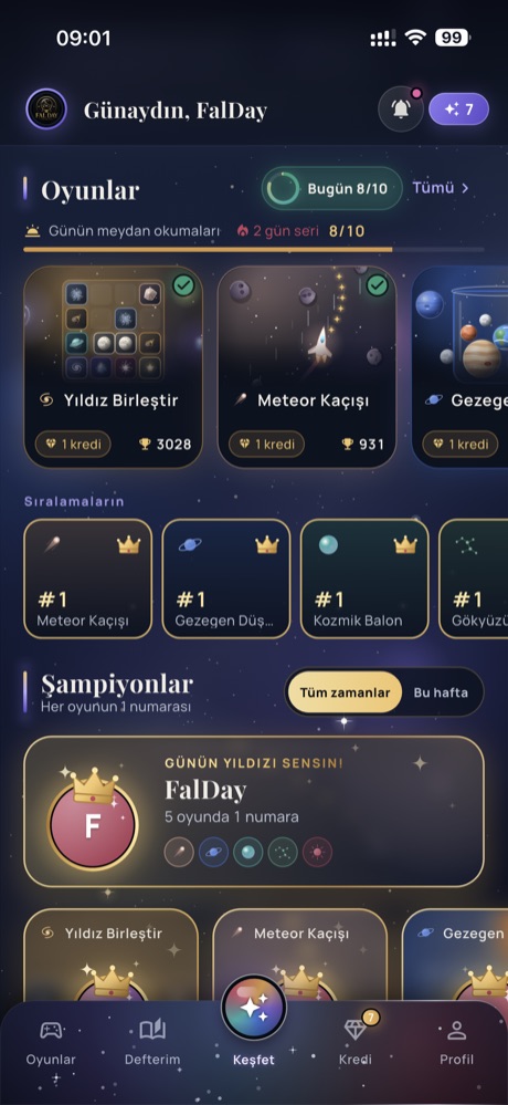 Keşfet ekranı: günün meydan okumaları, 2 gün seri, Bugün 8/10 halkası, sıralamaların ve Şampiyonlar bölümü